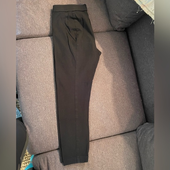 Capris - Picture 3 of 6